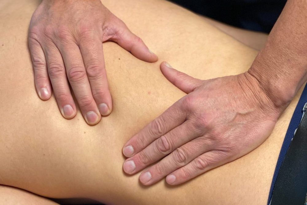 Massage rugpijn fysiotherapie Iburg
